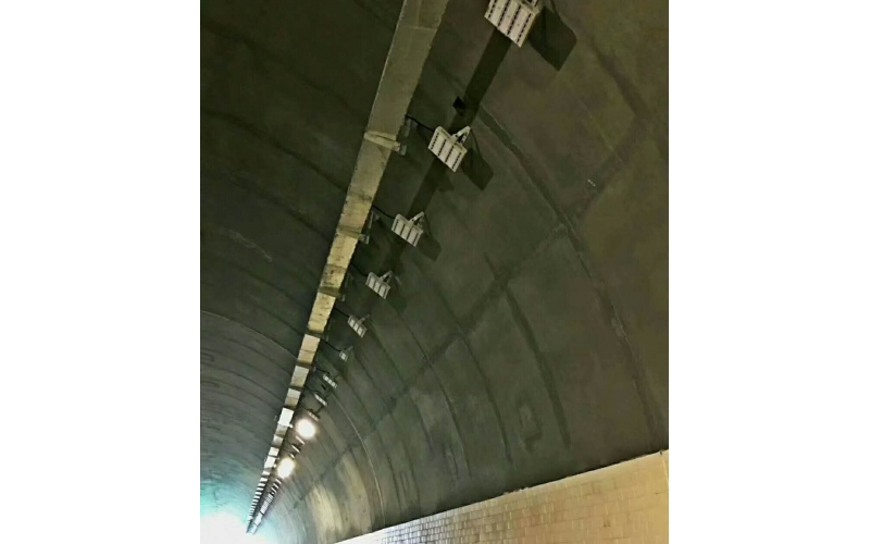 隧道照明